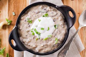Vegan Creamy Wild Rice and Mushroom Soup: Cashew Cream Replaces Dairy