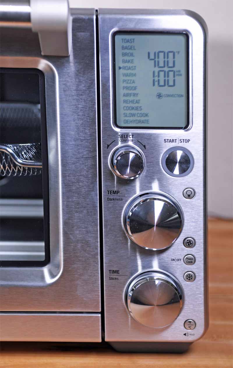Close up of the dials and LCD control panel of the Breville Smart Oven Air.