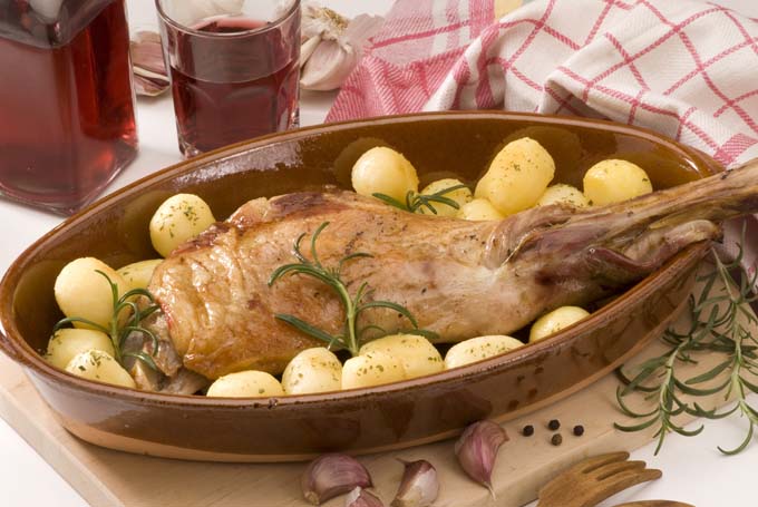 Leg of Lamb served in a traditional Spanish Christmas dinner | Foodal