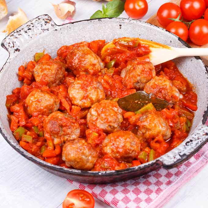 Spicy Moroccan Meatballs | Foodal.com