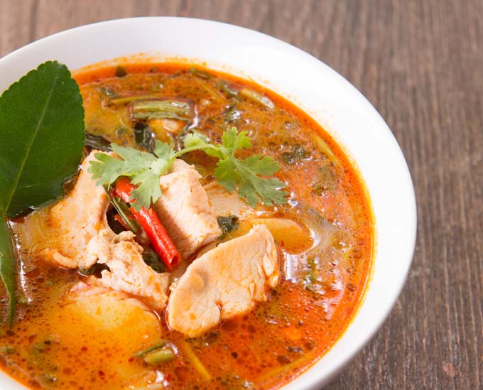 Tom Yum Gai - Thai Chicken Coconut Milk Curry Soup | Foodal.com
