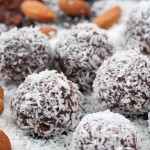 Cacao Bliss Balls Recipe | Foodal.com