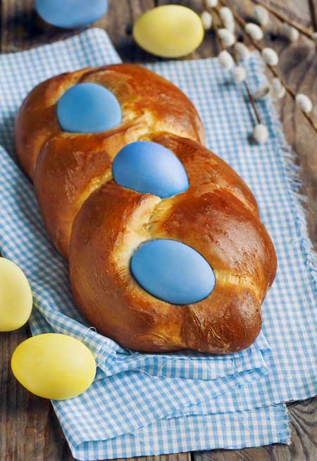 Celebrate With A Traditional Italian Easter Egg Bread | Foodal