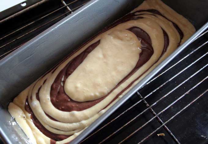 Making Zebra Cake | Foodal.com