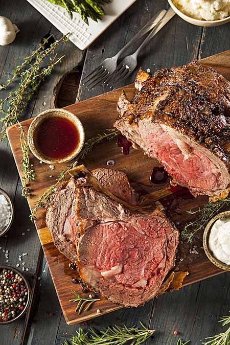 A Guide to Purchasing and Cooking Prime Rib | Foodal.com