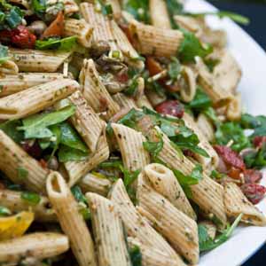 Spinach and Sun Dried Tomato Pasta Salad Recipe | Foodal.com