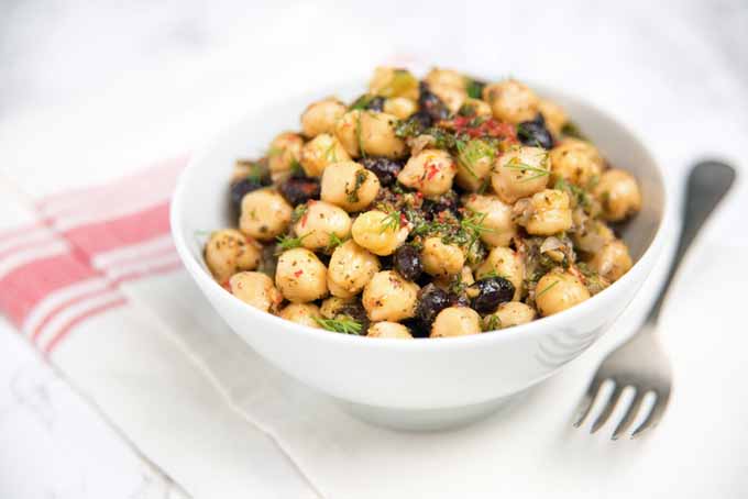 Chickpea and Black Bean Vegetarian Salad with Fresh Herbs | Foodal.com
