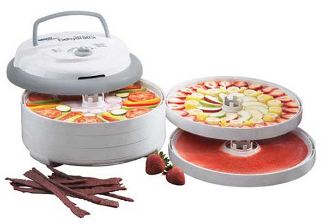 A Review of the Nesco Snackmaster Pro Food Dehydrator FD-75A | Foodal.com