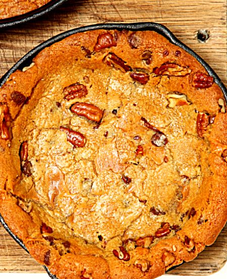 Chocolate Chip Cookie in a skillet | Foodal.com
