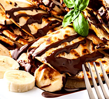 Chocolate Cream and Banana Crepes | Foodal.com