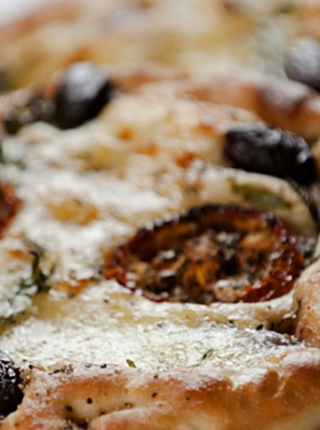 Savory Grilled Flatbread Pizza | Foodal.com
