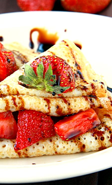 Strawberry Crepes With Chocolate Glaze | Foodal.com
