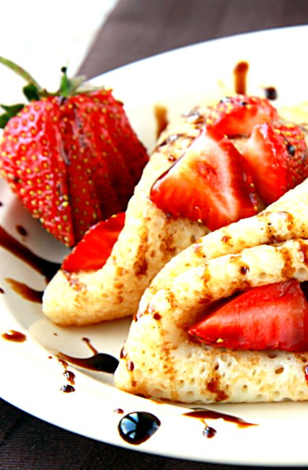 Strawberry Crepes With Chocolate Glaze | Foodal.com