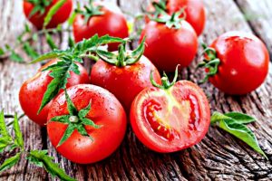 Tantalizing Tomatoes: Rich, Juicy Flavor & Outstanding Health Benefits