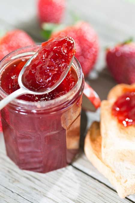 Recipe for Strawberry Freezer Jam | Foodal.com