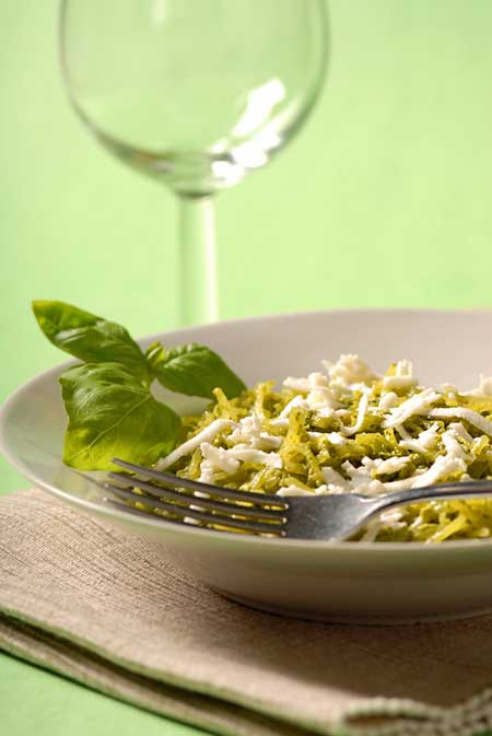 Recipe for Pesto Spaghetti Squash | Foodal.com