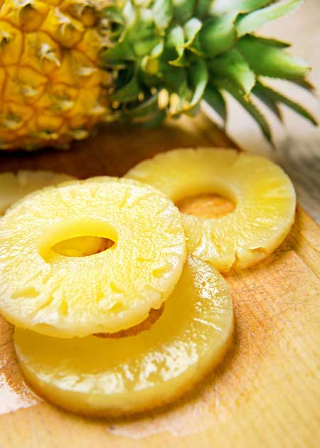 The Best Pinapple Slicers Corers Reviewed | Foodal.com