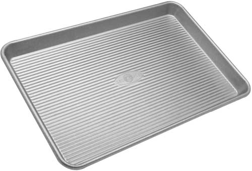 https://foodal.com/wp-content/uploads/2015/10/USA-Pan-Bakeware-Aluminized-Steel-Half-Sheet-Pan-18-x-13-x-1-inches.jpg