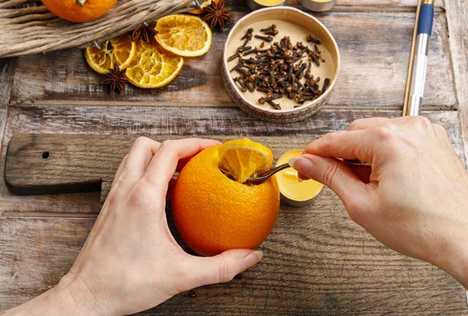 Orange & Clove Pomander Step 5 | Foodal.com