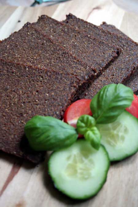 What to eat with pumpernickel | Foodal.com
