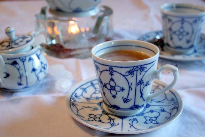 Keeping Up with Tradition: The German East Frisian Tea Ceremony | Foodal.com