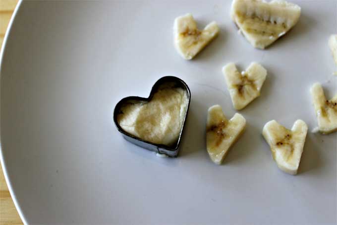 Valentine's Day Smoothie Parfait Step 2 - Prepare the Bananas | Foodal.com