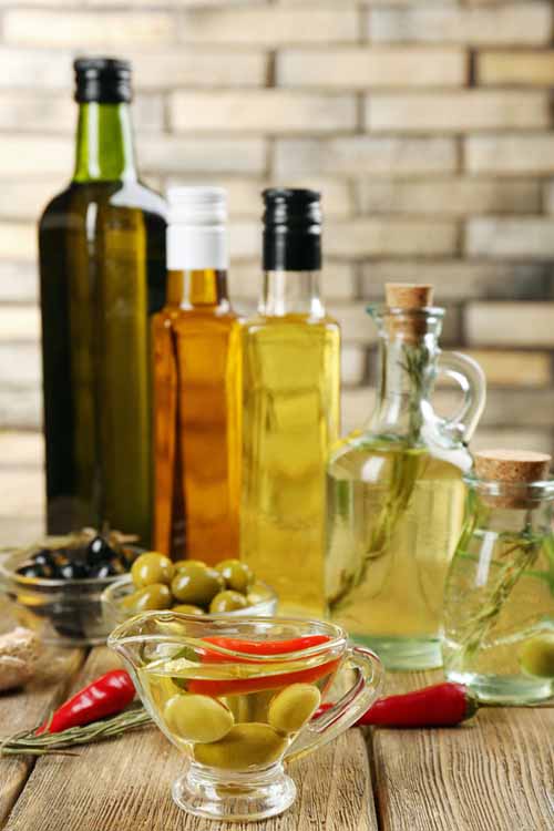 The Wonderful World of Vegetable Oils: Varieties, Flavor, and Uses for the Home Cook | Foodal.com