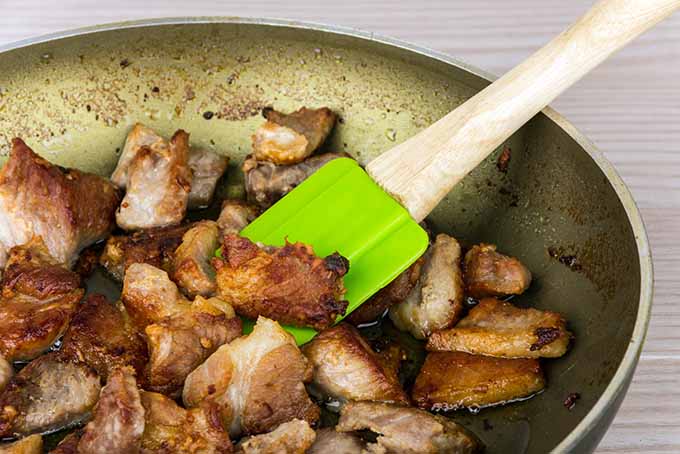 Deglaze a Pan in 7 Steps | Foodal.com