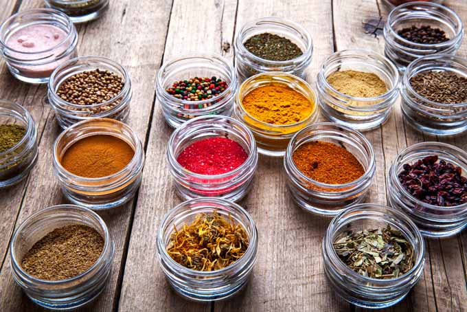 How to choose the best spice racks | Foodal.com