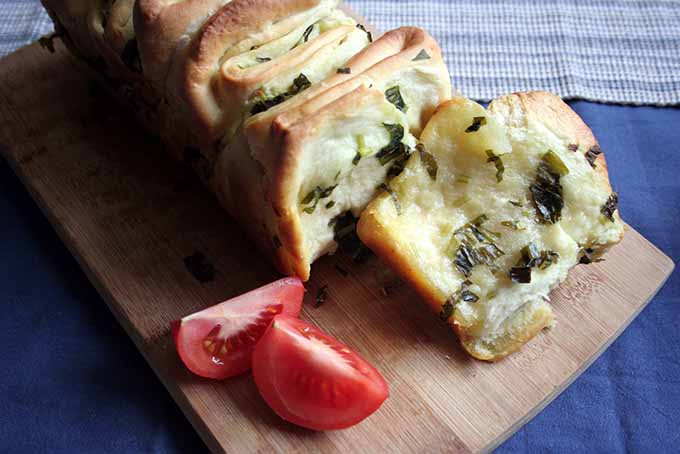 Loaf of Ramson Pull-Apart Bread | Foodal.com