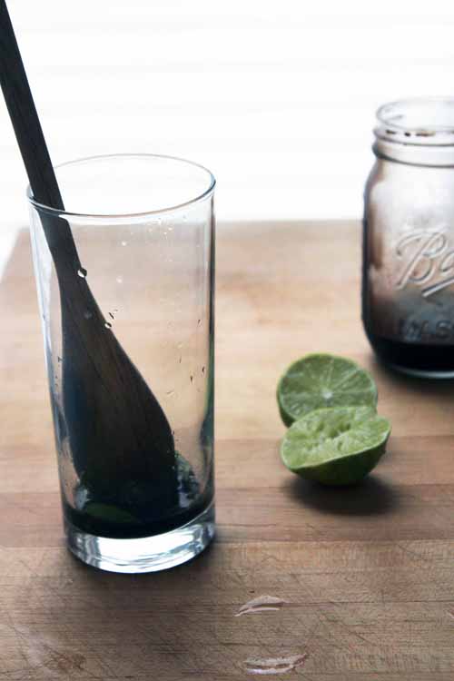 Start by making your own homemade cocoa syrup, then add rum, muddled mint and lime juice for a refreshing take on a classic cocktail. Get the recipe now on Foodal: https://foodal.com/drinks-2/alcoholic-beverages/chocolate-mint-mojito-2/ ‎