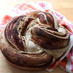 Twisted Cinnamon and Cardamom Loaf Recipe | Foodal.com