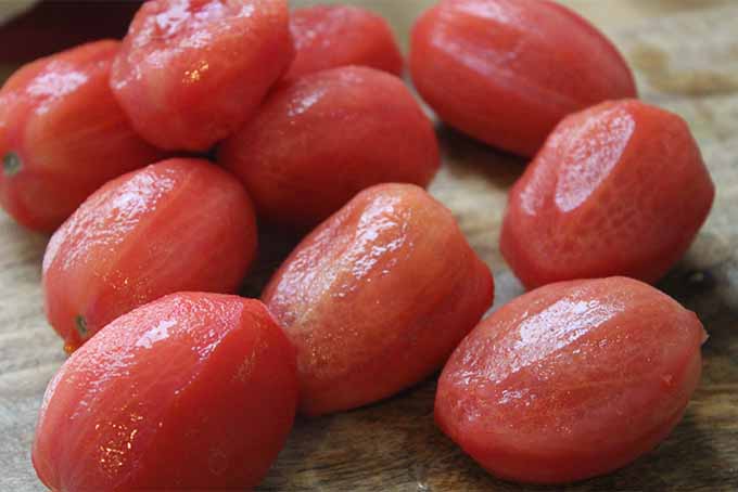 Peeled Tomatoes | Foodal.com