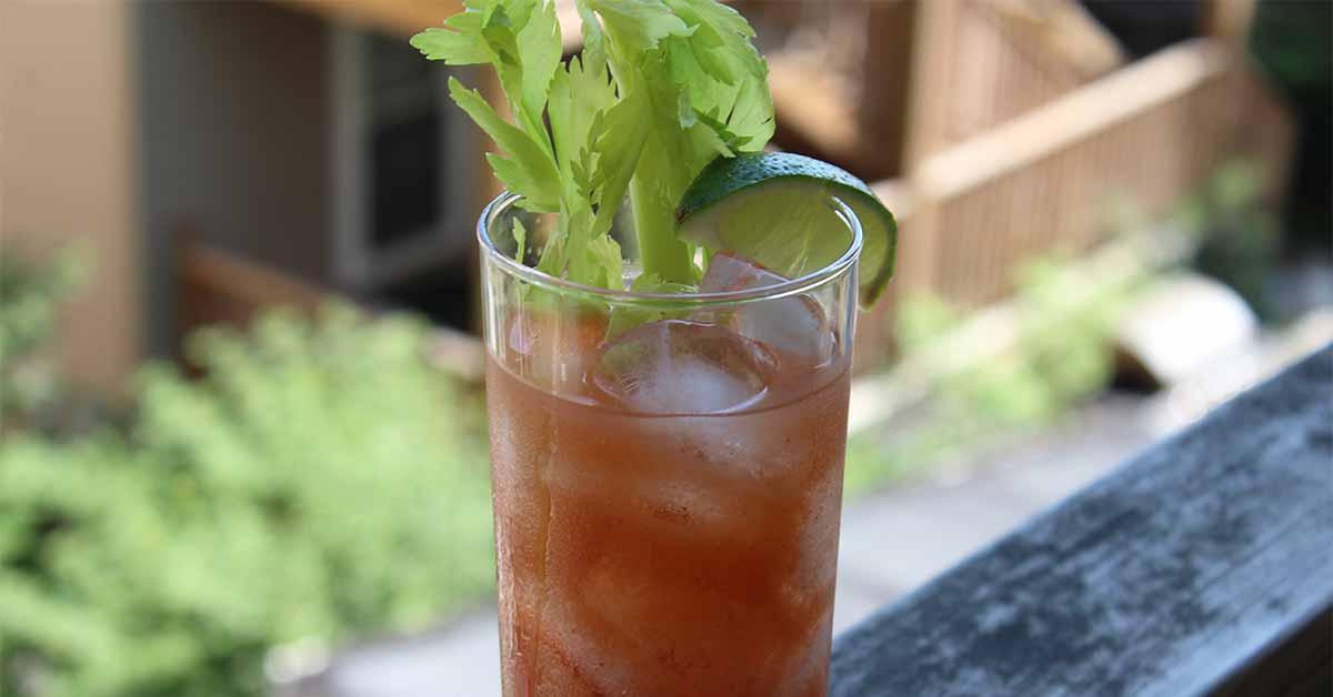 https://foodal.com/wp-content/uploads/2016/08/bloody-mary-fb.jpg