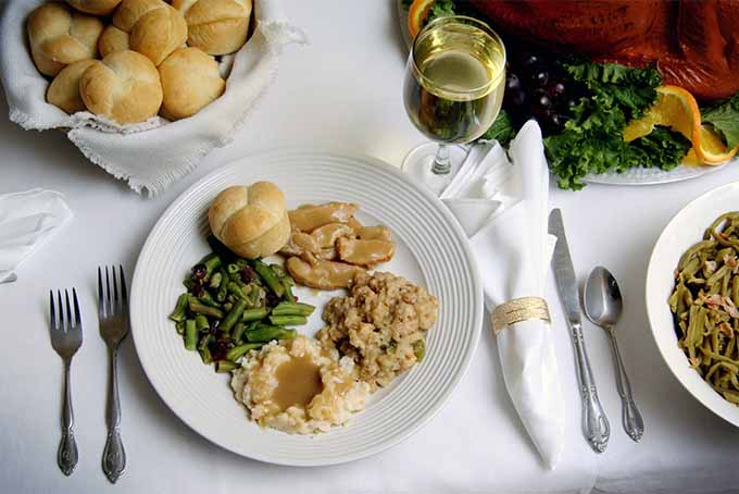 Holiday Dinner Plate | Foodal.com