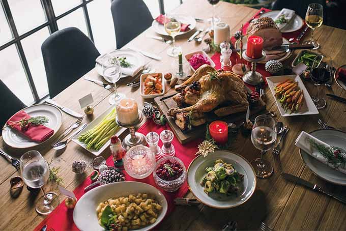 Holiday Dinner Table | Foodal.com