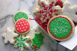 Decorate Holiday Cookies Like a Pro: The Ultimate Guide to Royal Icing
