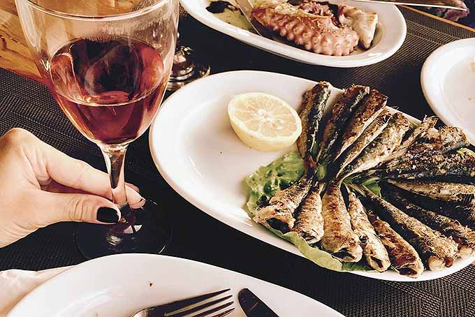 Feast of Seven Fishes: An Italian-Style Christmas Dinner | Foodal.com