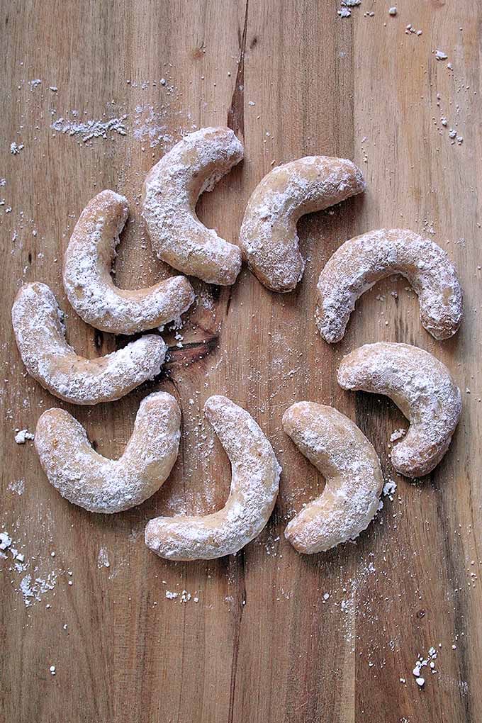 The kids are clamoring for holiday cookies. Mix up a batch of Vanilla Crescents, and get them to help! We share the recipe: https://foodal.com/recipes/desserts/vanilla-crescent-cookies/