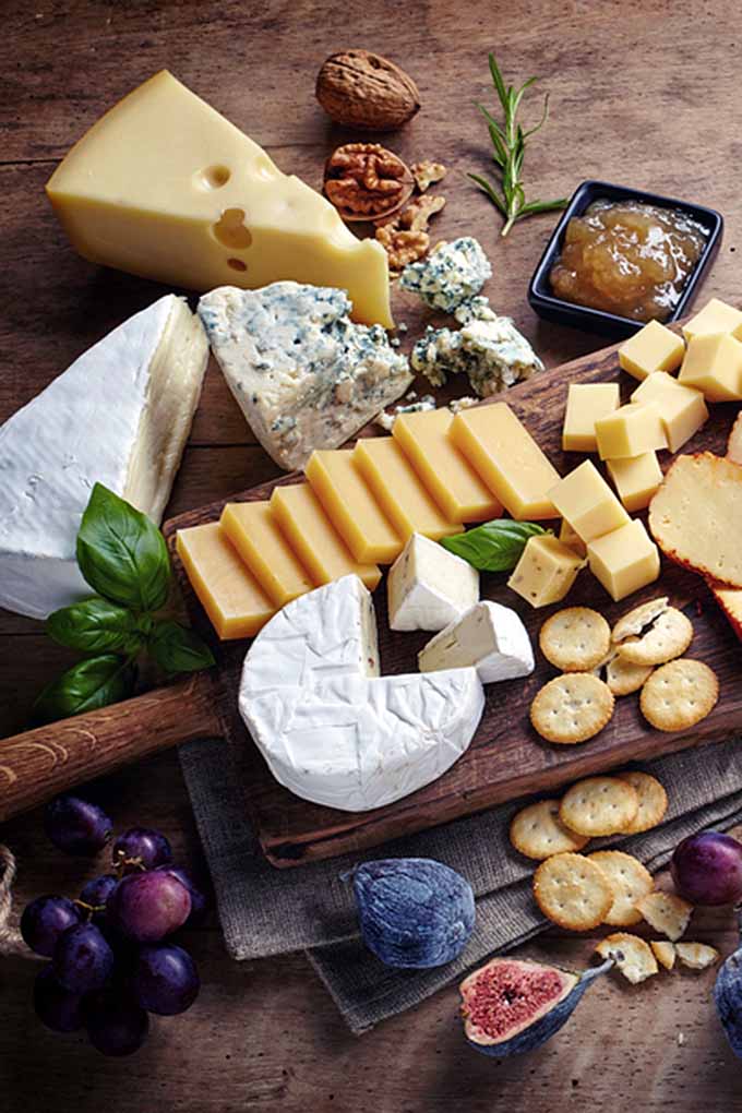 Make the perfect meat and cheese board to serve holiday guests, in 5 simple steps: https://foodal.com/recipes/appetizers/create-perfect-meat-cheese-board/