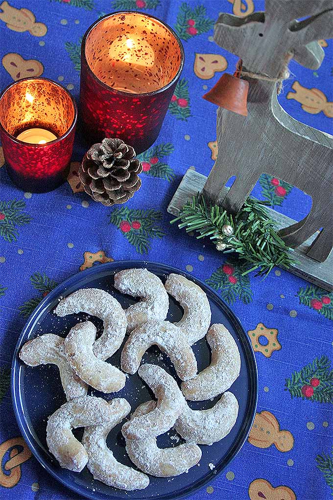 Vanilla Crescent cookies are a wonderful holiday treat that's simple to make. Get the recipe: https://foodal.com/holidays/christmas/3-classic-european-christmas-cookies/