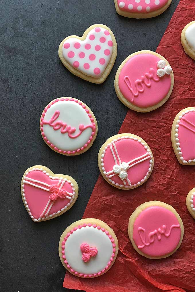 Learn how to make the cutest cookies for Valentine's Day, with our decorating tips. Read more: https://foodal.com/recipes/desserts/cookie-decorating-tips-valentines-day/