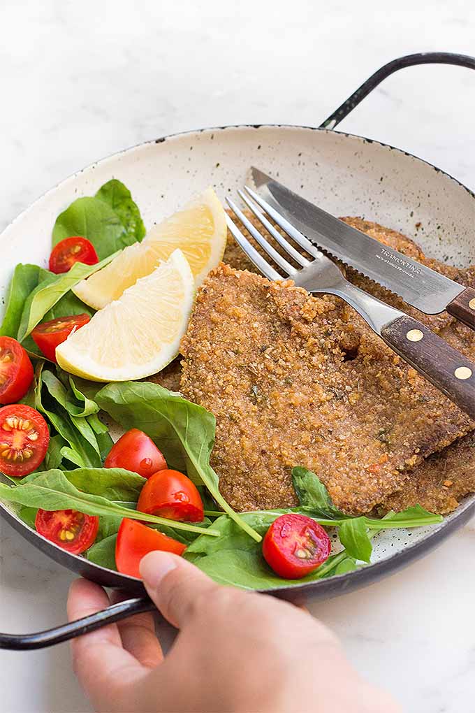 Make your own delicious milanesas at home, Argentinian-style breaded beef fillets: https://foodal.com/recipes/beef/milanesas-de-carne/