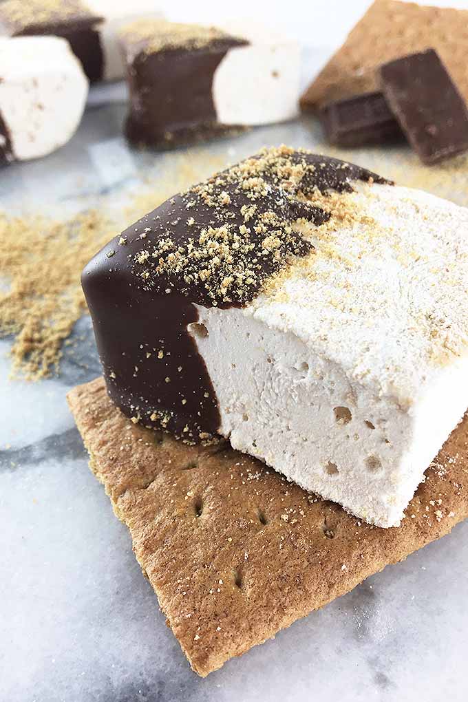Learn how to make one of your favorite treats at home: fresh marshmallows! We share our recipe now: https://foodal.com/recipes/desserts/homemade-marshmallows/ 