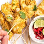 Can't get our hands off of this spicy chicken satay dish! | Foodal.com