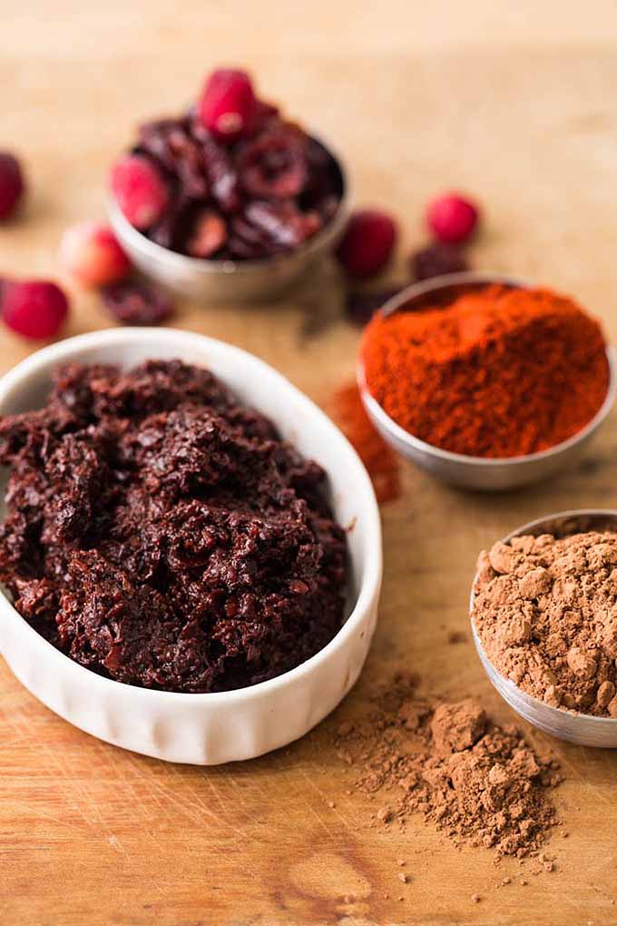 Want to make your own fermented cranberry cocoa mole at home? It's the perfect spread for Thanksgiving leftover sandwiches! We share the recipe, from Fiery Ferments by Kirsten and Christopher Shockey: https://foodal.com/recipes/pickles-and-fermentations/fermented-chocolate-cranberry-mole/