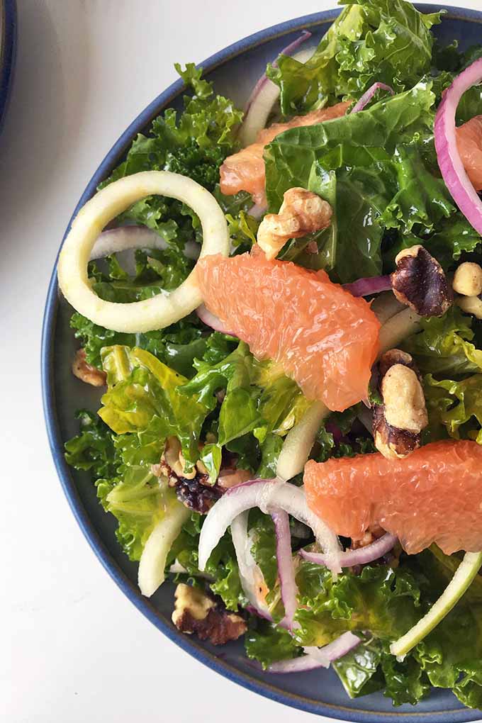 Need a new recipe for your spiralizer? Check out our recipe for kale salad with grapefruit and spiralized apples and onions: https://foodal.com/recipes/salads/kale-grapefruit-salad-spiralized-apple-onion/