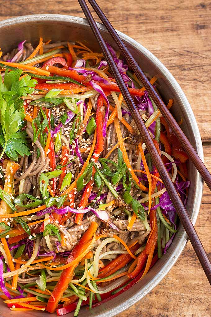 Looking for a healthy salad? Our soba noodle salad is mixed with lots of colorful fresh veggies and a flavorful ginger soy vinaigrette. We share our recipe: https://foodal.com/recipes/sides/soba-noodle-salad/