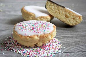 Colorful Treats on the Table: German-Style “Amerikaner” Cookie Cakes