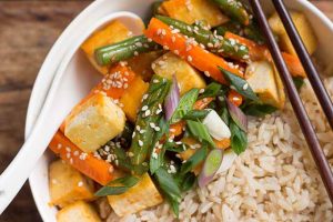 Sriracha Tofu Stir-Fry with Green Beans and Carrots